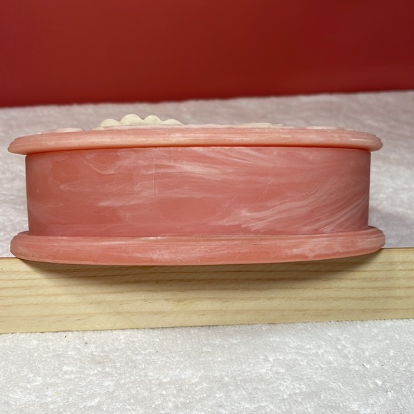 FAUX PINK MARBLE CAMEO TRINKET DISH - Picture 9 of 10